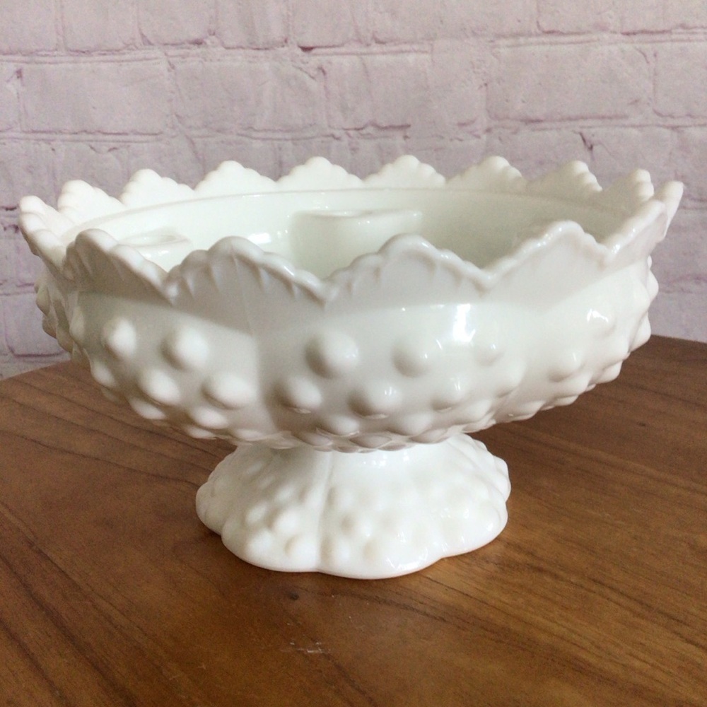 Vintage Fenton White Milk Glass Hobnail Sawtooth Pedestal Candle Holder Bowl - Picture 4 of 9